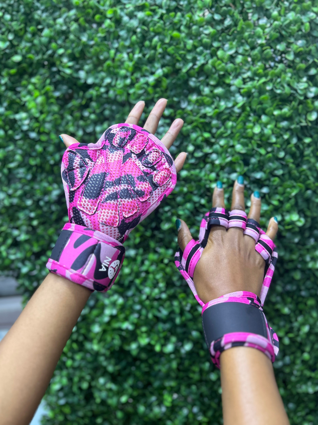 WORKOUT GLOVES