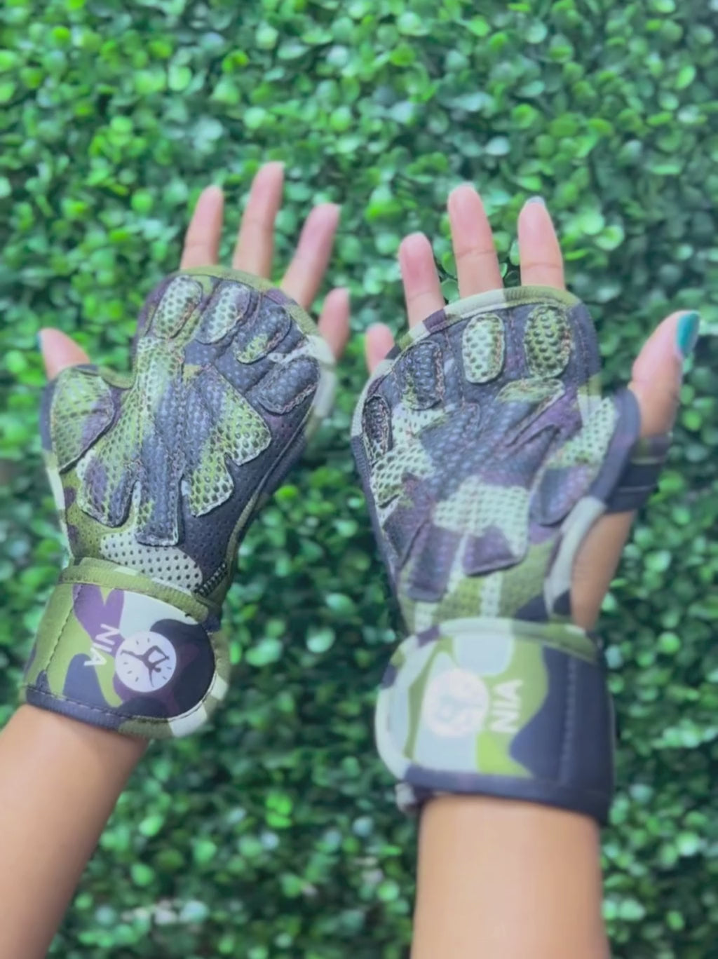 WORKOUT GLOVES