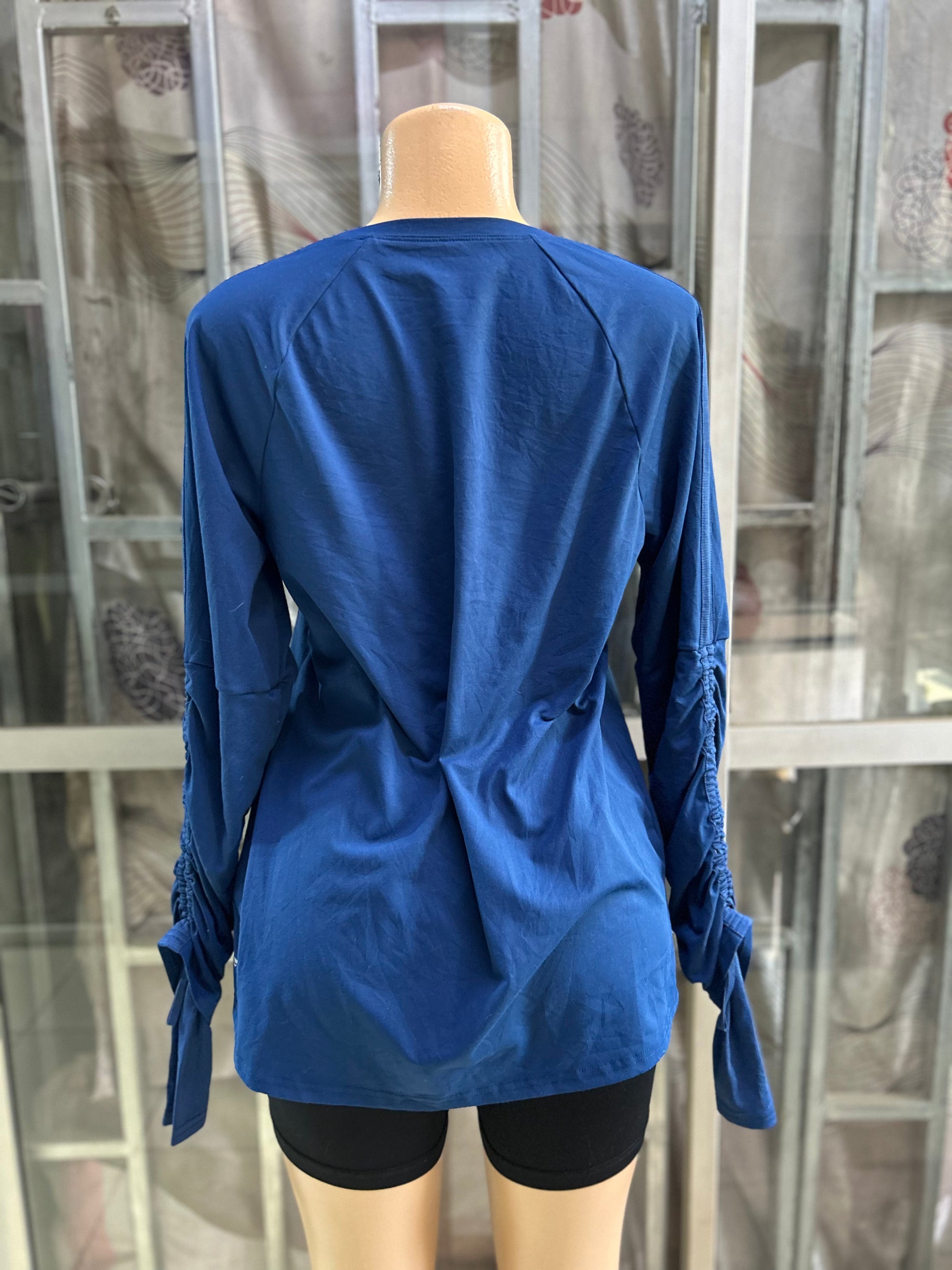 Quality Long sleeved top - XL