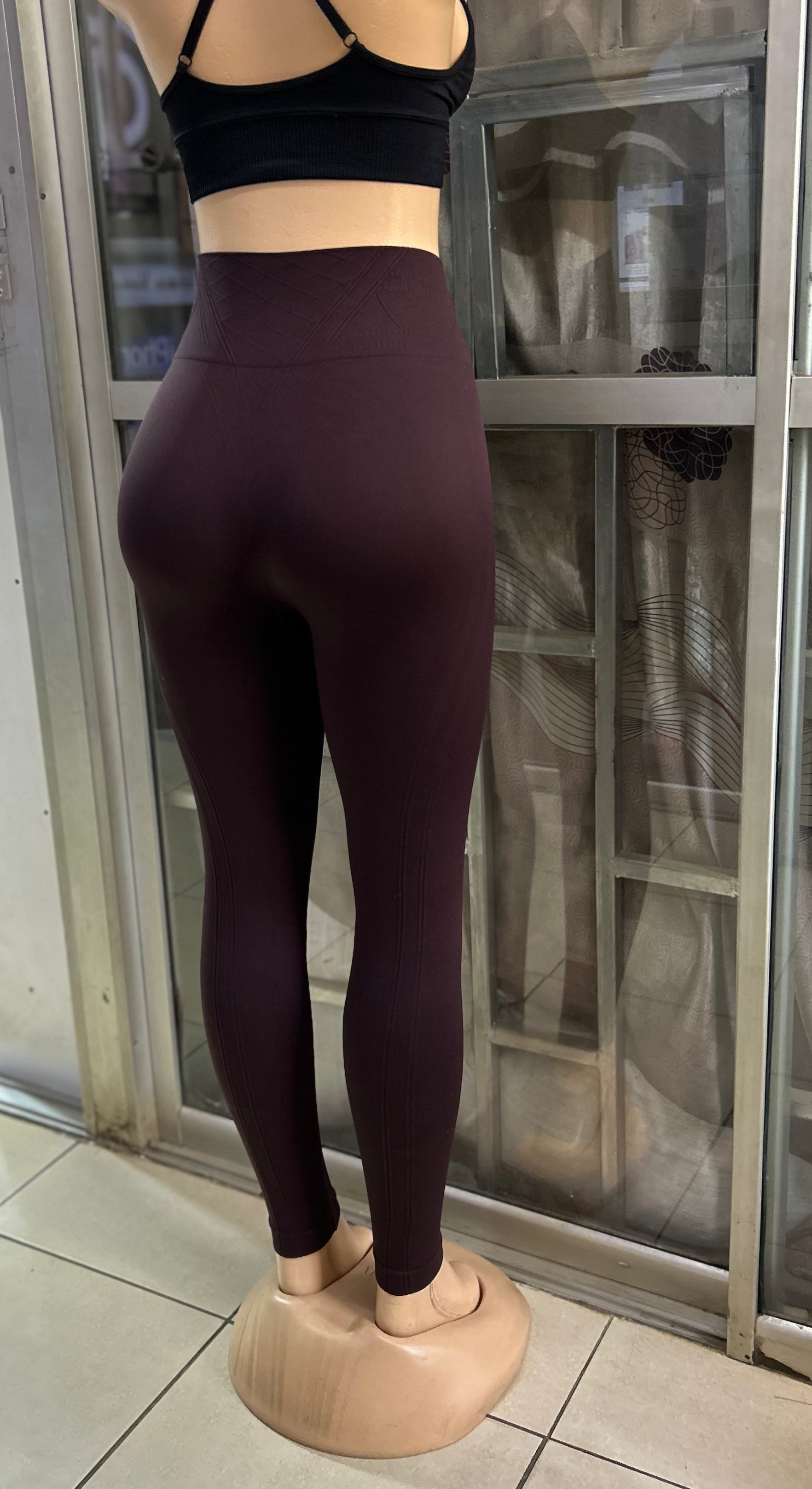 QUALITY SEAMLESS TIGHTS - Small