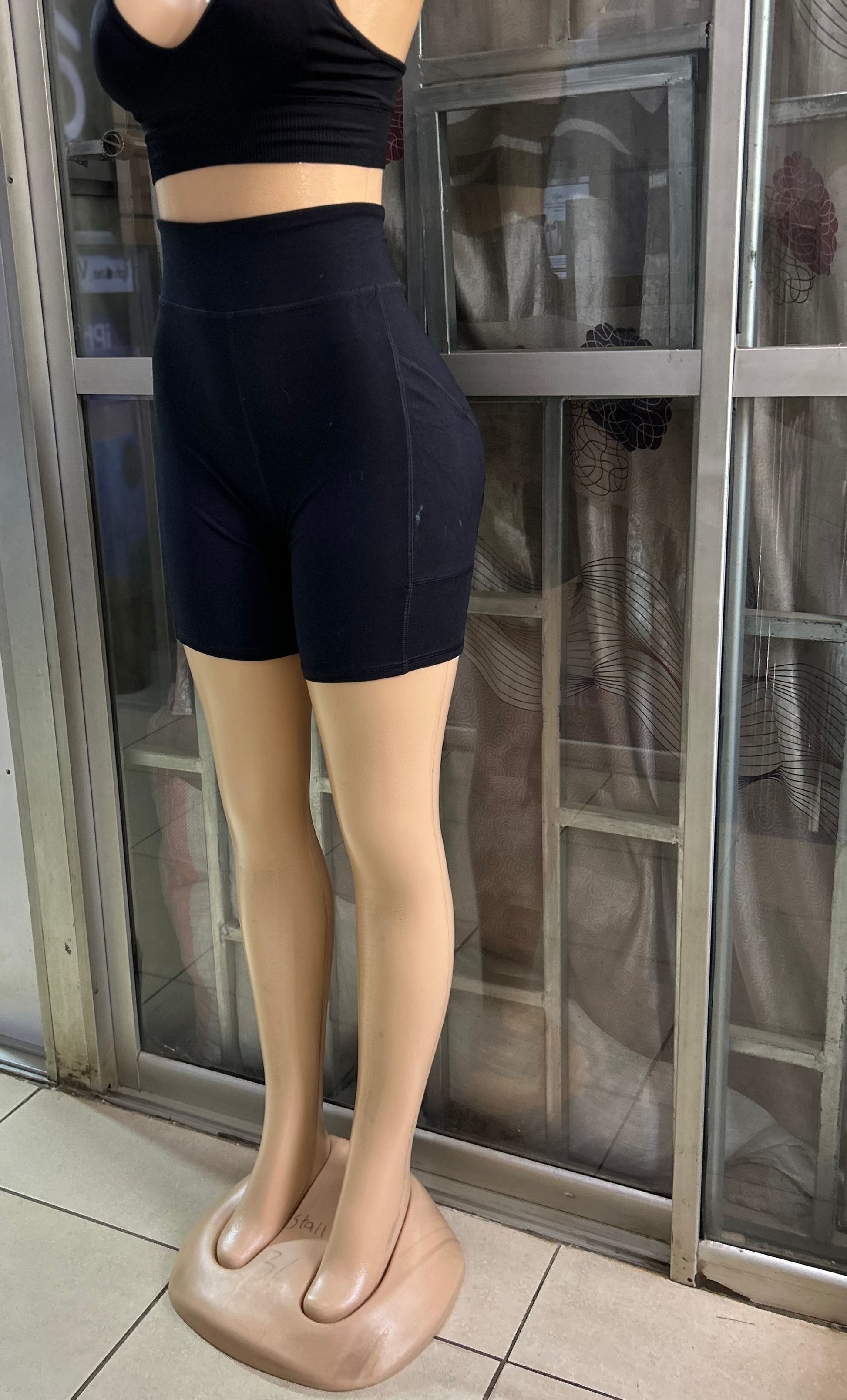 QUALITY SHORTS - Large