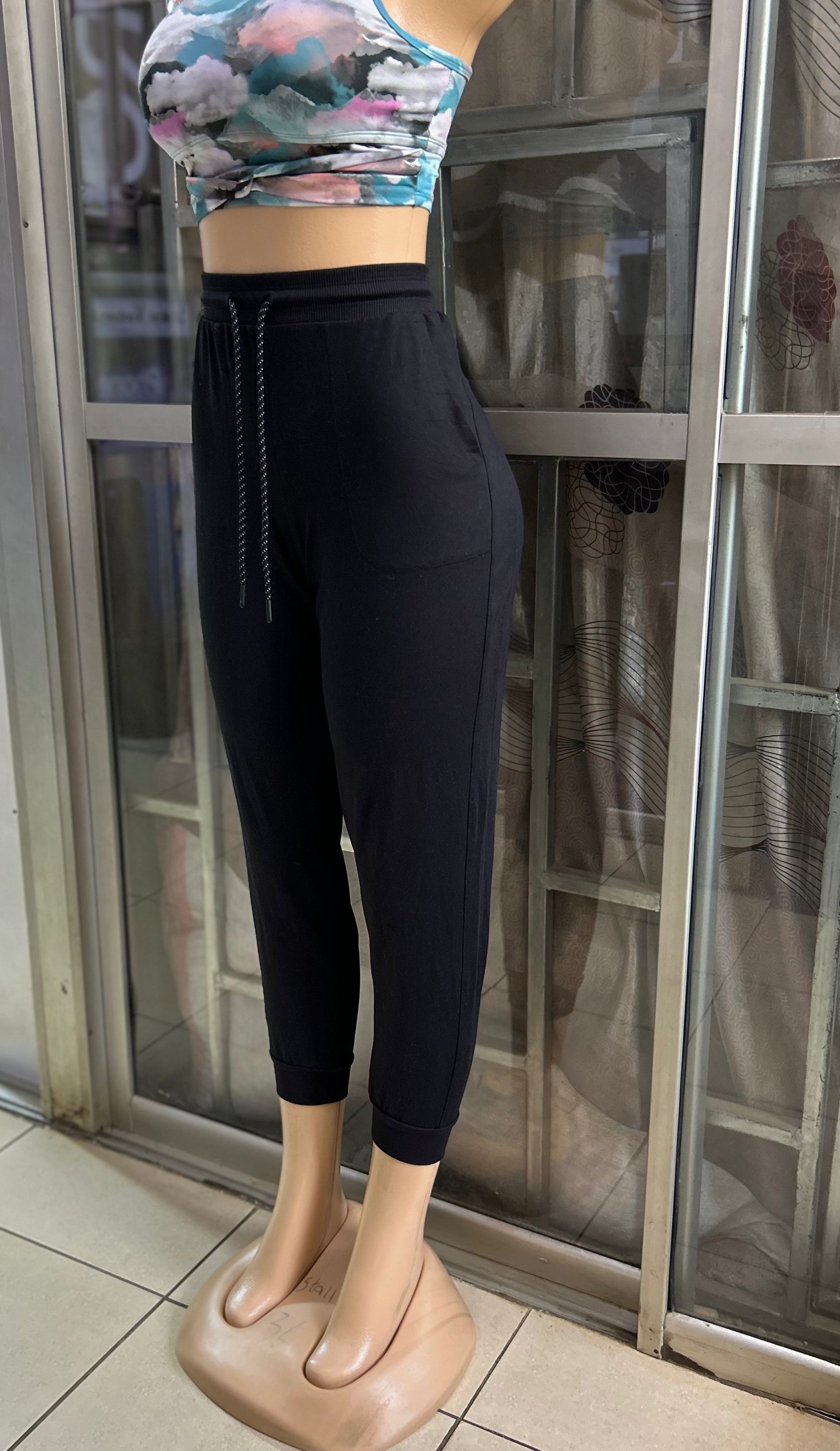 QUALITY JOGGER PANTS - MEDIUM