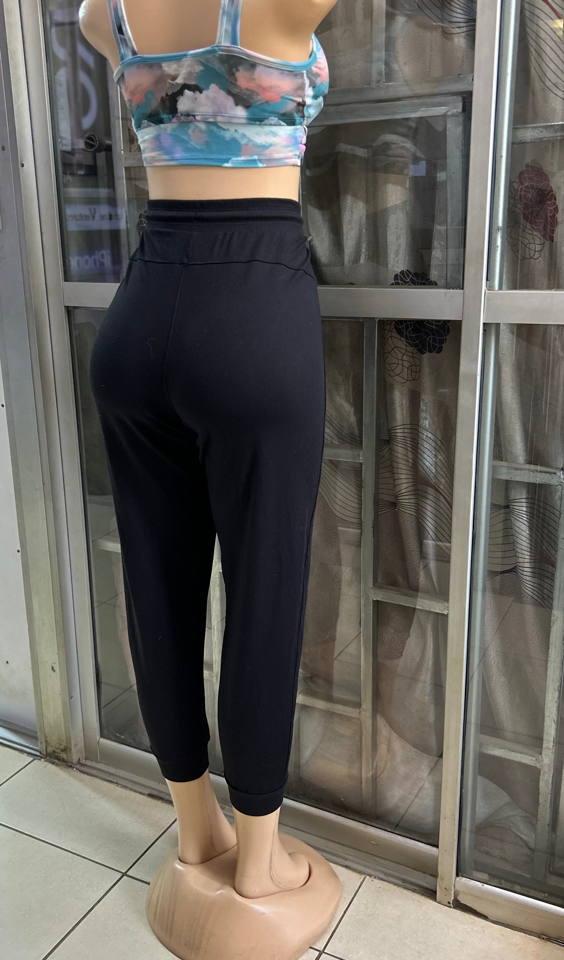 QUALITY JOGGER PANTS - MEDIUM