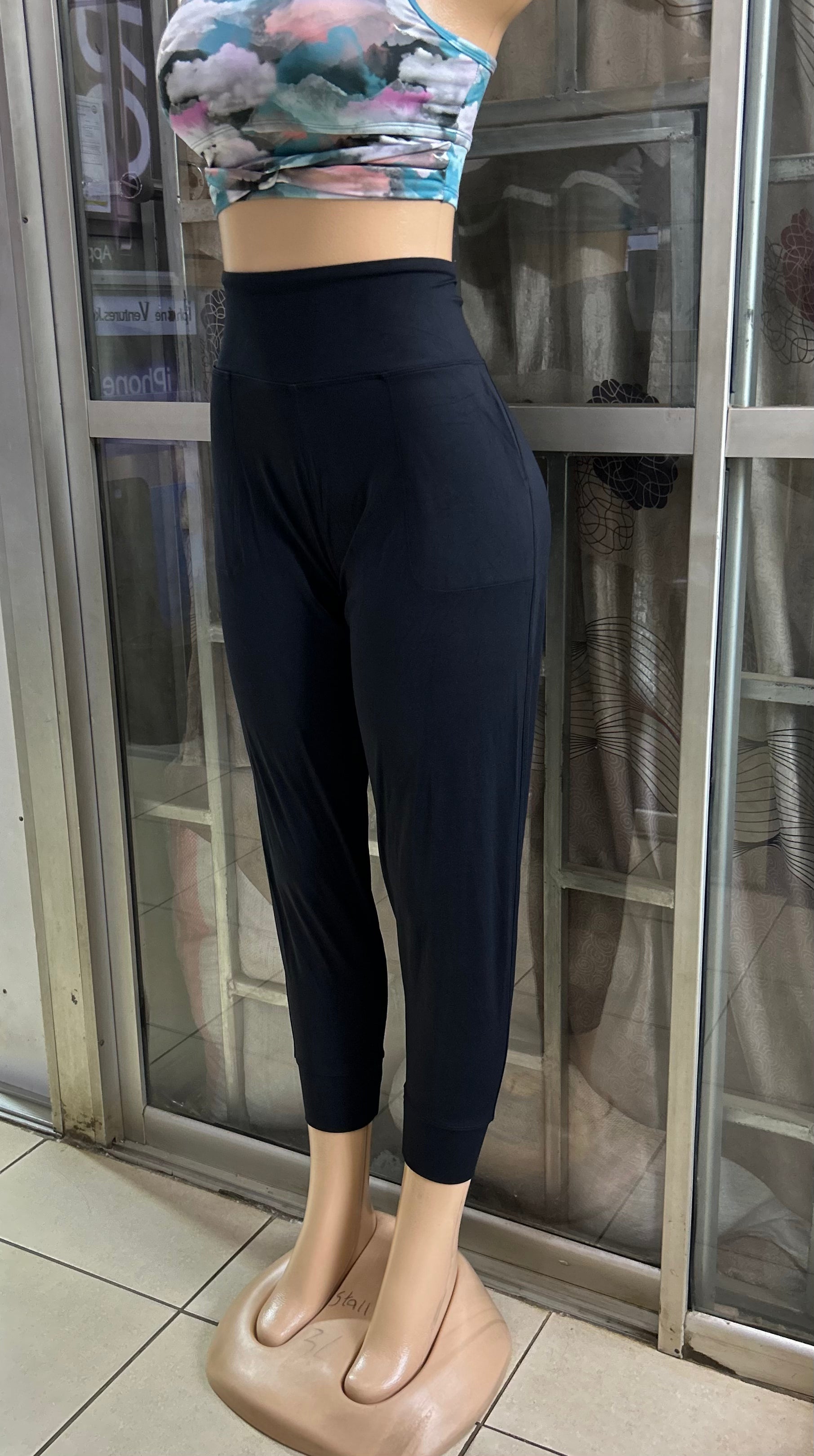QUALITY JOGGER PANTS - MEDIUM