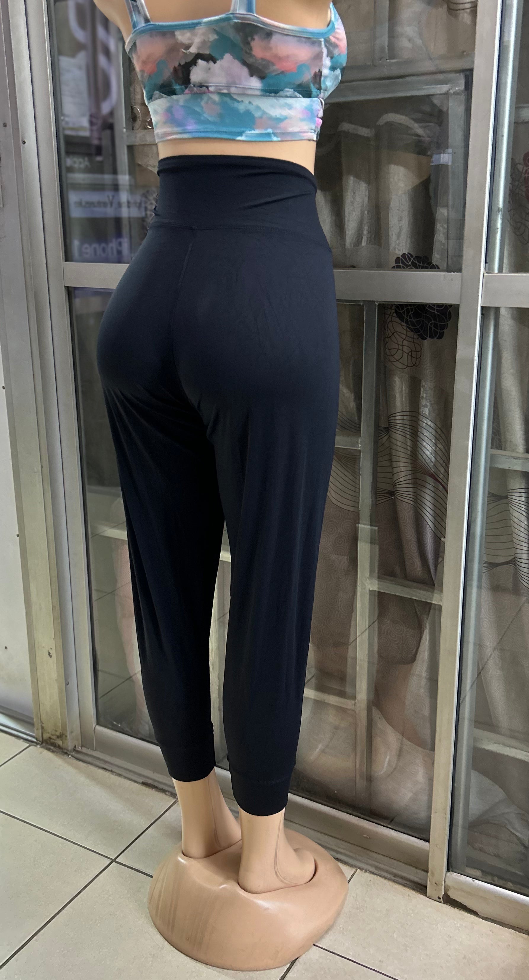 QUALITY JOGGER PANTS - MEDIUM