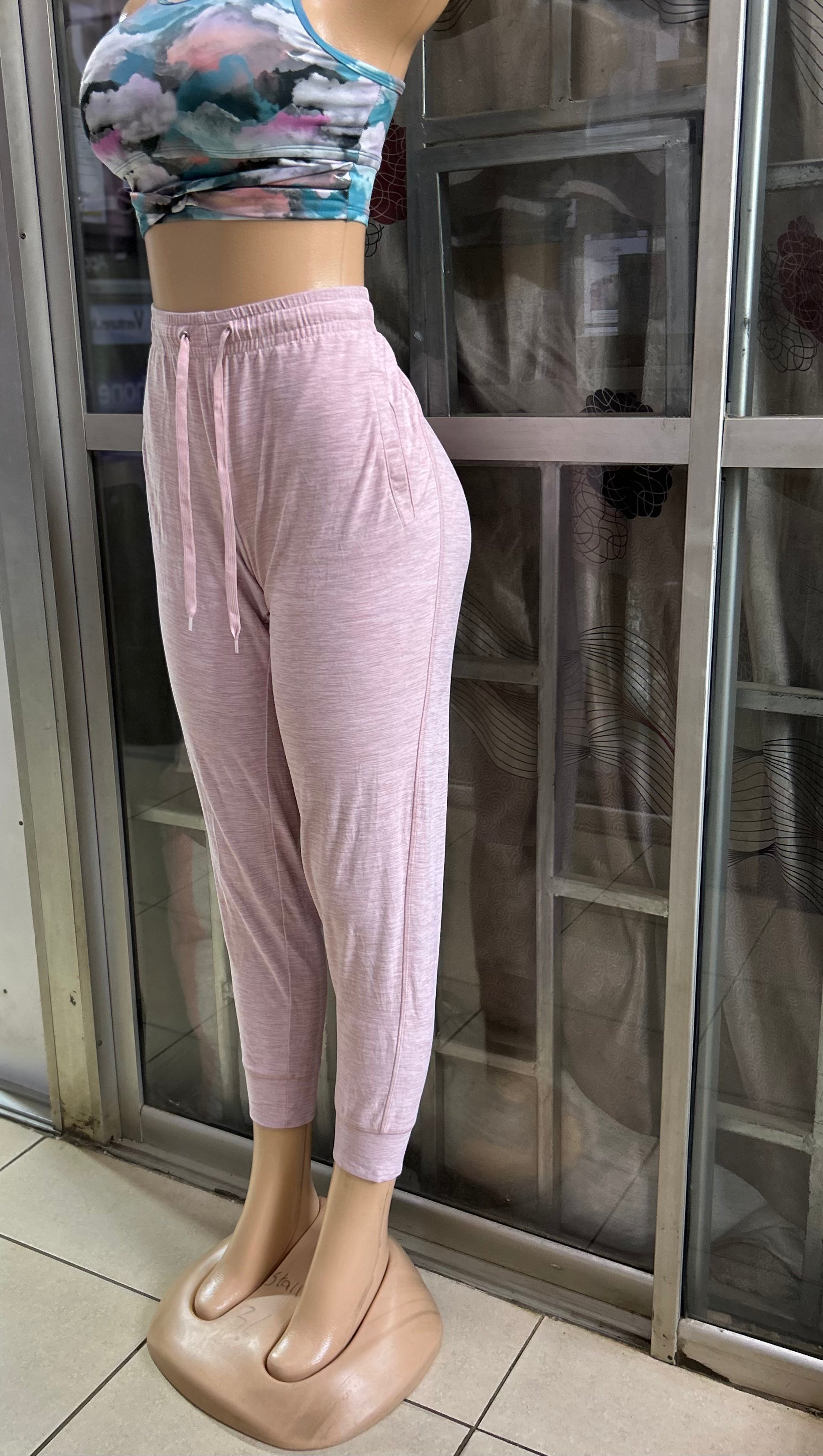 QUALITY JOGGER PANTS - MEDIUM