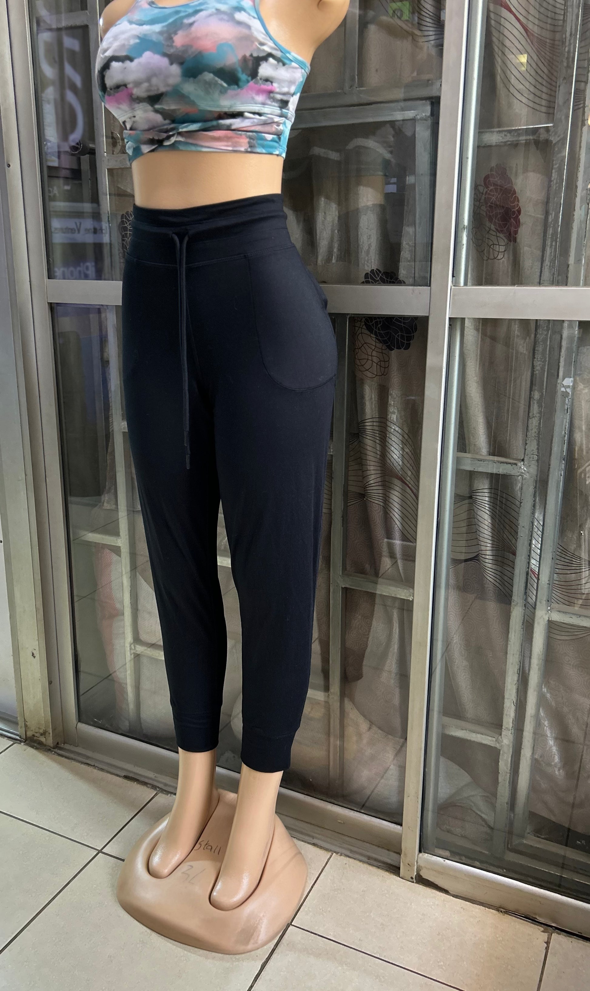 QUALITY JOGGER PANTS - MEDIUM