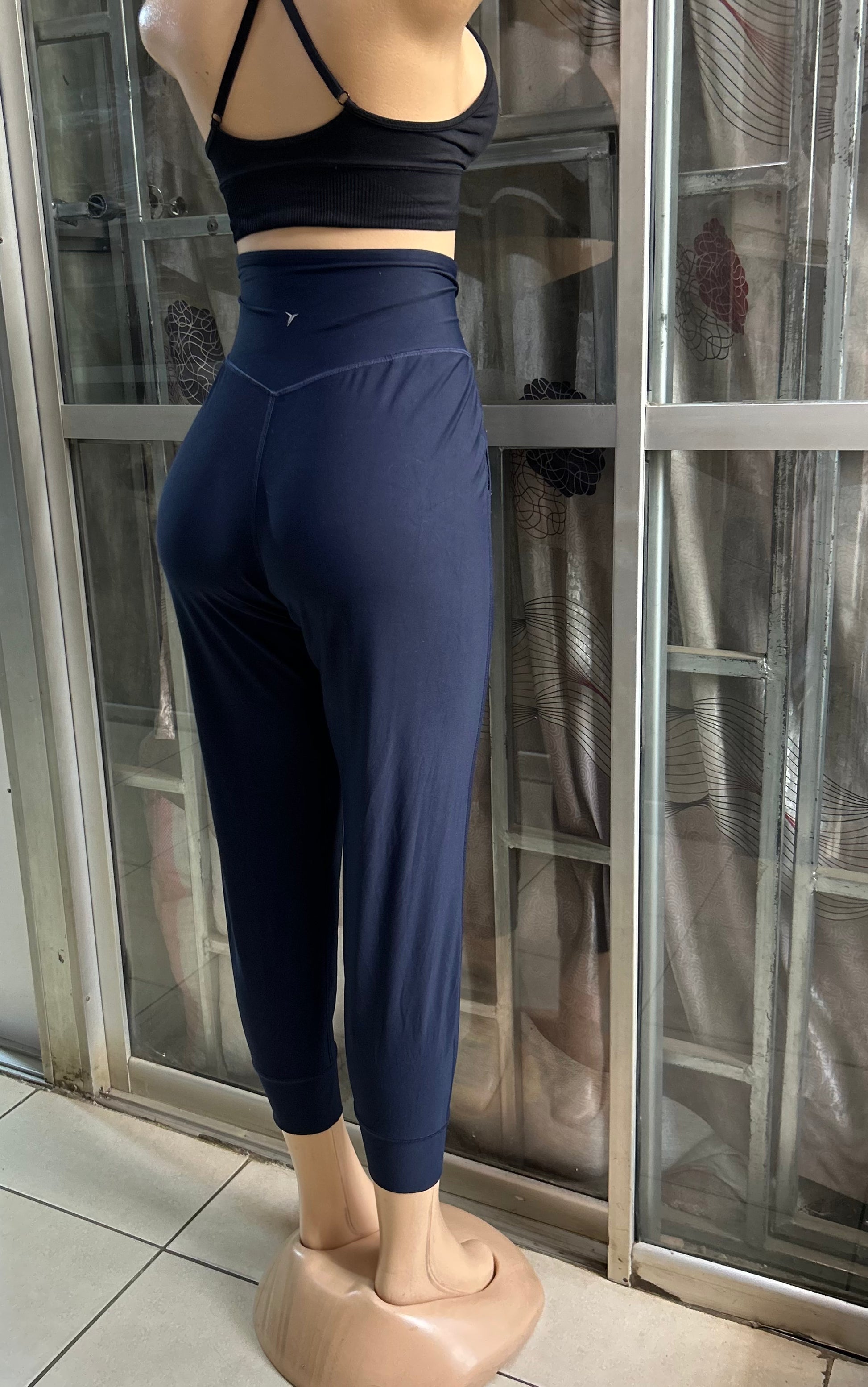 QUALITY JOGGER PANTS - MEDIUM