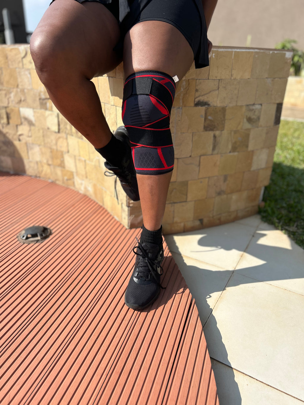 KNEE SLEEVES