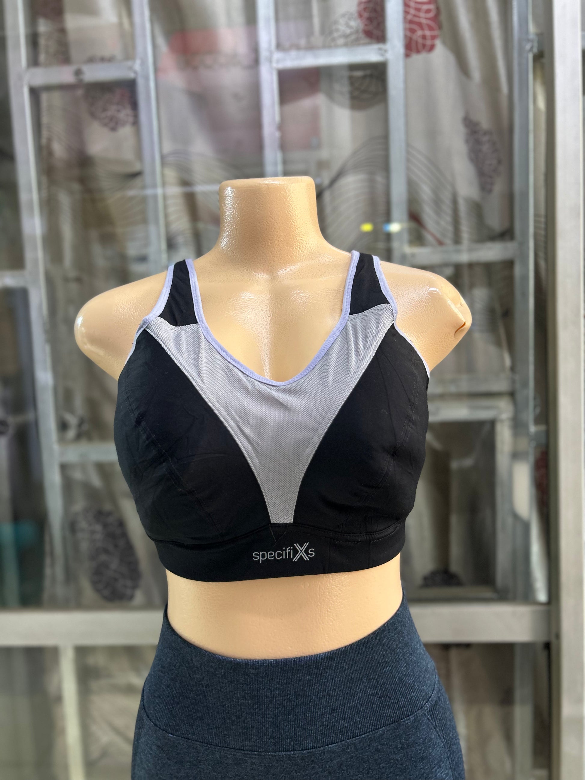QUALITY SPORTS BRA - 38DD