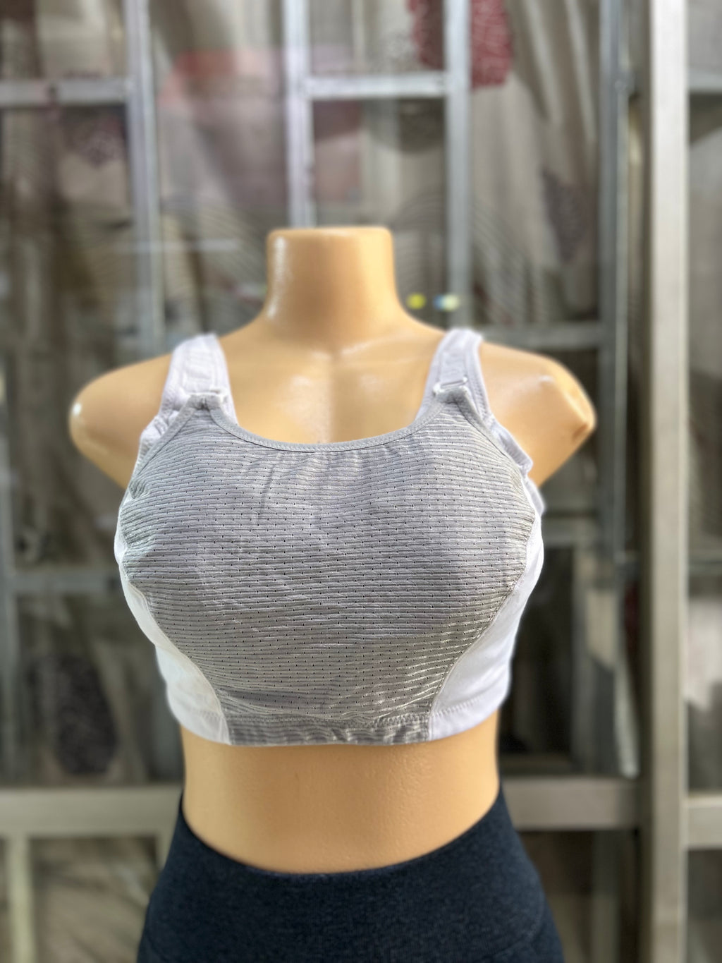 QUALITY SPORTS BRA -38DD